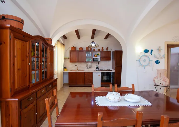 ヴィラ Funtana Cortese オロゼーイ